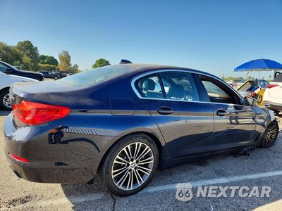 Trzecie zdjęcie samochodu z tyłu: 2019 BMW 540 I VIN:WBAJE5C53KWW01233 - miniatura