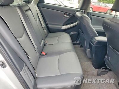 Zdjęcie 11 z 14 samochodu: 2013 TOYOTA PRIUS FOUR VIN:JTDKN3DU3D1721020 - miniatura