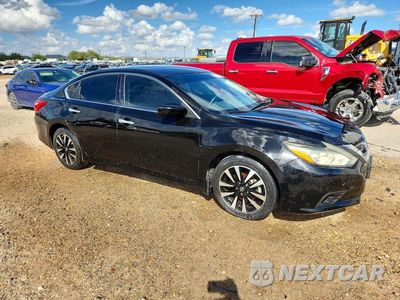 Czwarte zdjęcie samochodu z boku: 2016 NISSAN ALTIMA 2.5 SV VIN:1N4AL3AP9GC286194 - miniatura