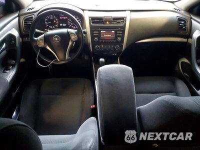 Zdjęcie 8 z 12 samochodu: 2014 NISSAN ALTIMA 2.5 S VIN:1N4AL3AP1EC166046 - miniatura