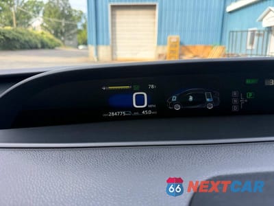 Zdjęcie 8 z 10 samochodu: 2016 TOYOTA PRIUS TWO VIN:JTDKBRFU6G3013653 - miniatura