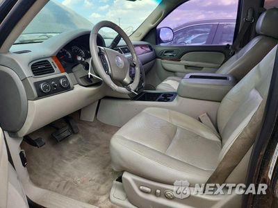 Zdjęcie 7 z 13 samochodu: 2011 GMC YUKON SLT VIN:1GKS2CE09BR269694 - miniatura
