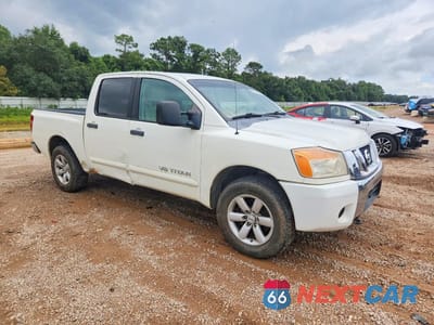 Czwarte zdjęcie samochodu z boku: 2009 NISSAN TITAN XE FFV VIN:1N6BA07D69N316529 - miniatura
