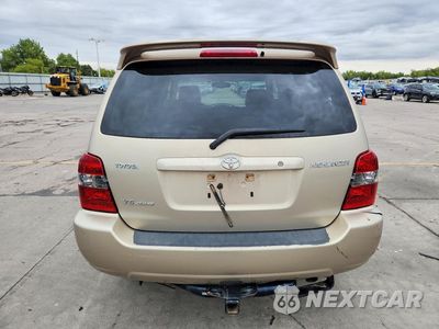 Zdjęcie 6 z 13 samochodu: 2005 TOYOTA HIGHLANDER LIMITED VIN:JTEEP21A550123848 - miniatura