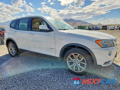 Czwarte zdjęcie samochodu z boku: 2014 BMW X3 XDRIVE35I VIN:5UXWX7C5XEL983635 - miniatura