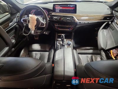 Zdjęcie 8 z 12 samochodu: 2021 BMW 540 XI VIN:WBA73BJ09MWX10952 - miniatura