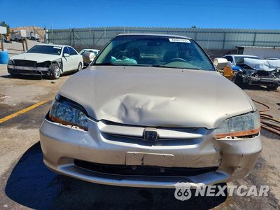 Piąte zdjęcie samochodu w środku: 2000 HONDA ACCORD SE VIN:1HGCG5677YA043283 - miniatura