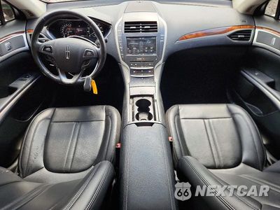 Zdjęcie 8 z 13 samochodu: 2016 LINCOLN MKZ VIN:3LN6L2G92GR615026 - miniatura