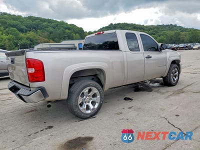 Trzecie zdjęcie samochodu z tyłu: 2009 CHEVROLET SILVERADO K1500 LT VIN:1GCEK29J69Z184005 - miniatura