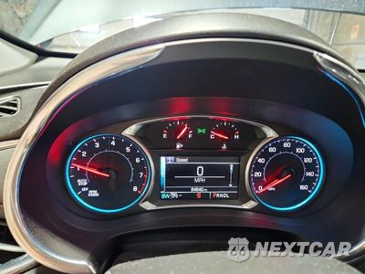 Zdjęcie 9 z 12 samochodu: 2018 CHEVROLET MALIBU LT VIN:1G1ZD5ST0JF224926 - miniatura