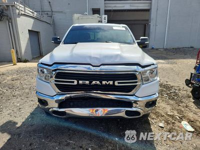 Piąte zdjęcie samochodu w środku: 2019 RAM 1500 BIG HORN/LONE STAR VIN:1C6RREFT9KN793260 - miniatura