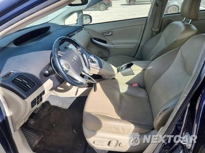 Zdjęcie 7 z 12 samochodu: 2012 TOYOTA PRIUS FOUR VIN:JTDKN3DU2C0334754 - miniatura