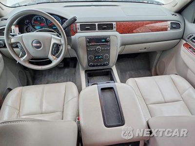Zdjęcie 8 z 13 samochodu: 2012 GMC YUKON SLT VIN:1GKS2CE01CR150135 - miniatura