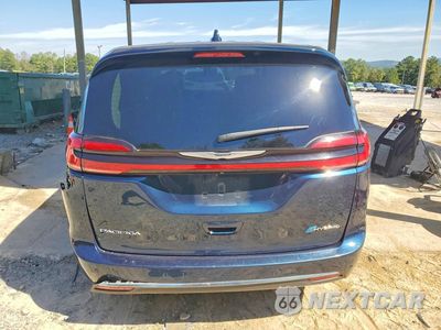 Zdjęcie 6 z 13 samochodu: 2023 CHRYSLER PACIFICA HYBRID LIMITED VIN:2C4RC1S76PR632323 - miniatura