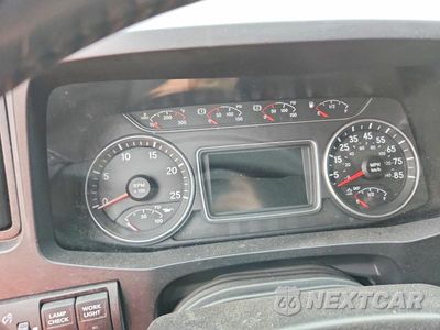 Zdjęcie 9 z 13 samochodu: 2025 INTERNATIONAL LT625 SEMI TRUCK VIN:3HSDZSZR7SN776146 - miniatura