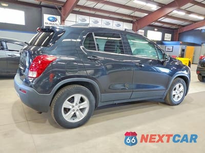 Trzecie zdjęcie samochodu z tyłu: 2016 CHEVROLET TRAX 1LT VIN:KL7CJLSB6GB565858 - miniatura