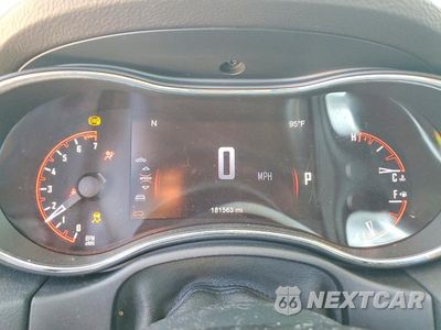 Zdjęcie 9 z 13 samochodu: 2017 DODGE DURANGO GT VIN:1C4RDJDG2HC848013 - miniatura