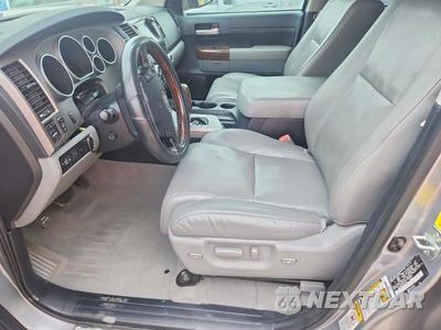 Zdjęcie 7 z 12 samochodu: 2010 TOYOTA TUNDRA CREWMAX LIMITED VIN:5TFHW5F16AX114303 - miniatura