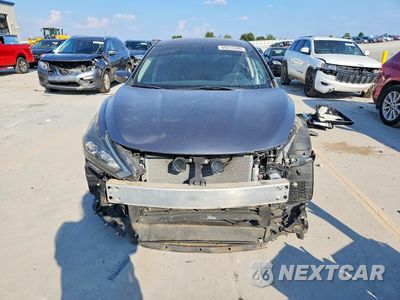 Piąte zdjęcie samochodu w środku: 2016 NISSAN ALTIMA 2.5 SR VIN:1N4AL3AP3GC280343 - miniatura