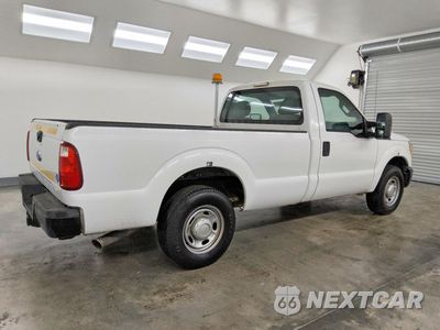 Trzecie zdjęcie samochodu z tyłu: 2013 FORD F250 SUPER DUTY VIN:1FTBF2A68DEB82058 - miniatura