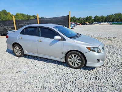 Czwarte zdjęcie samochodu z boku: 2010 TOYOTA COROLLA S VIN:1NXBU4EE5AZ267844 - miniatura