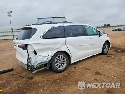 Trzecie zdjęcie samochodu z tyłu: 2025 TOYOTA SIENNA LE VIN:5TDKSKFC3SS207983 - miniatura