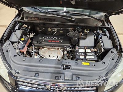 Zdjęcie 12 z 13 samochodu: 2008 TOYOTA RAV4 LIMITED VIN:JTMBD31V085189062 - miniatura