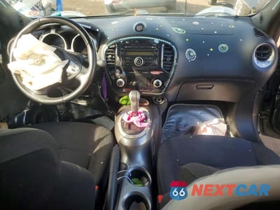Zdjęcie 8 z 13 samochodu: 2013 NISSAN JUKE S VIN:JN8AF5MV4DT216349 - miniatura