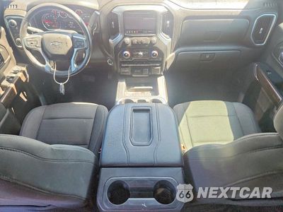 Zdjęcie 8 z 13 samochodu: 2020 CHEVROLET SILVERADO K1500 RST VIN:3GCUYEED4LG413929 - miniatura