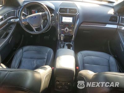 Zdjęcie 8 z 13 samochodu: 2018 FORD EXPLORER LIMITED VIN:1FM5K8F86JGB10549 - miniatura