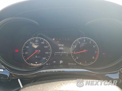 Zdjęcie 9 z 12 samochodu: 2017 KIA K900 LUXURY V8 VIN:KNALW4D47H6036077 - miniatura