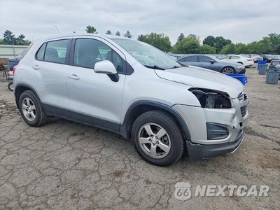Czwarte zdjęcie samochodu z boku: 2015 CHEVROLET TRAX 1LS VIN:KL7CJPSB2FB262310 - miniatura