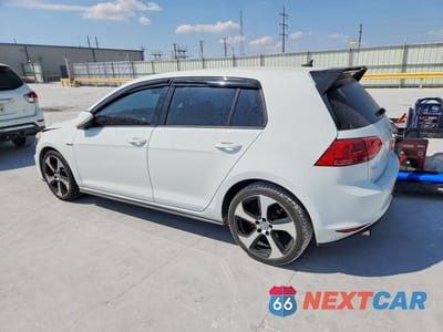 Drugie zdjęcie samochodu z przodu: 2017 VOLKSWAGEN GTI S VIN:3VW5T7AU1HM029147 - miniatura