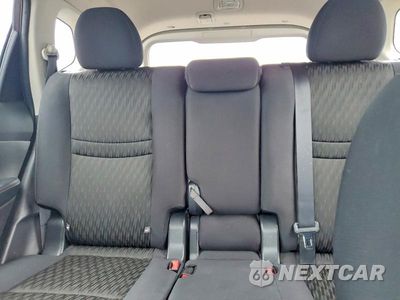 Zdjęcie 10 z 13 samochodu: 2017 NISSAN ROGUE S VIN:5N1AT2MV5HC818360 - miniatura
