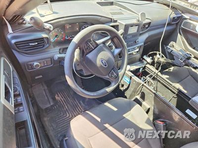 Zdjęcie 8 z 13 samochodu: 2021 FORD EXPLORER POLICE INTERCEPTOR VIN:1FM5K8AW3MNA01990 - miniatura
