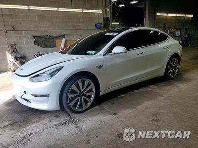 2018 TESLA MODEL 3 5YJ3E1EB8JF106570 - główne zdjęcie licytacji z USA - miniatura