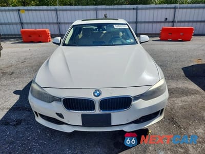 Piąte zdjęcie samochodu w środku: 2013 BMW 328 XI SULEV VIN:WBA3B5C51DF591077 - miniatura