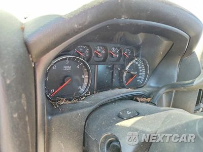 Zdjęcie 9 z 12 samochodu: 2015 CHEVROLET SILVERADO K2500 HEAVY DUTY VIN:1GB2KUEG6FZ131197 - miniatura