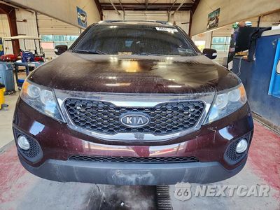 Piąte zdjęcie samochodu w środku: 2012 KIA SORENTO LX VIN:5XYKT4A60CG222465 - miniatura