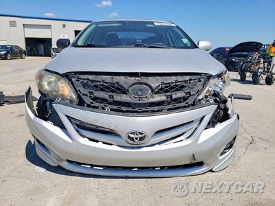 Piąte zdjęcie samochodu w środku: 2011 TOYOTA COROLLA S VIN:2T1BU4EE3BC744869 - miniatura