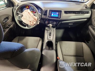Zdjęcie 8 z 14 samochodu: 2019 HONDA HR-V LX VIN:3CZRU6H30KG716368 - miniatura