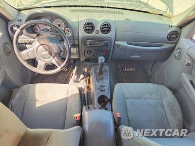 Zdjęcie 8 z 13 samochodu: 2007 JEEP LIBERTY SPORT VIN:1J4GL48KX7W661815 - miniatura