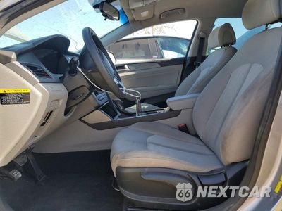 Zdjęcie 7 z 13 samochodu: 2016 HYUNDAI SONATA HYBRID SE VIN:KMHE24L13GA012607 - miniatura
