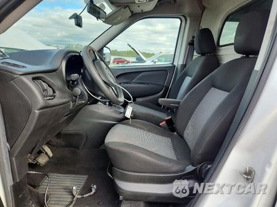 Zdjęcie 7 z 13 samochodu: 2019 RAM PROMASTER CITY VIN:ZFBHRFAB5K6N51751 - miniatura