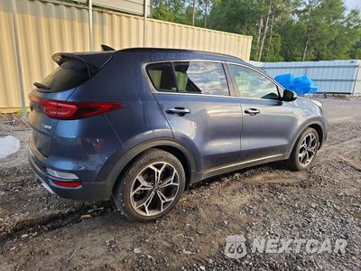 Trzecie zdjęcie samochodu z tyłu: 2021 KIA SPORTAGE SX VIN:KNDPR3A64M7848999 - miniatura