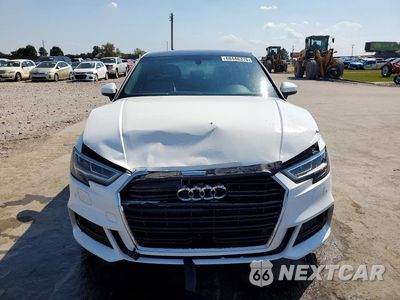 Piąte zdjęcie samochodu w środku: 2019 AUDI A3 PREMIUM PLUS VIN:WAUJEGFF1KA089873 - miniatura