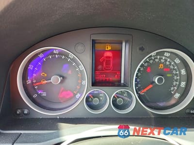 Zdjęcie 9 z 12 samochodu: 2006 VOLKSWAGEN JETTA GLI OPTION PACKAGE 2 VIN:3VWXJ71K16M638653 - miniatura