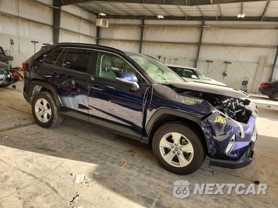 Czwarte zdjęcie samochodu z boku: 2019 TOYOTA RAV4 XLE VIN:JTMP1RFVXKJ018683 - miniatura