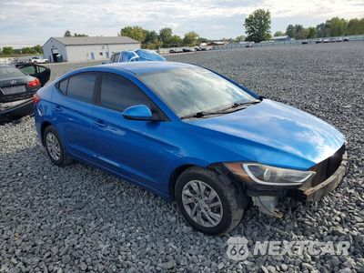 Czwarte zdjęcie samochodu z boku: 2017 HYUNDAI ELANTRA SE VIN:KMHD74LFXHU135345 - miniatura