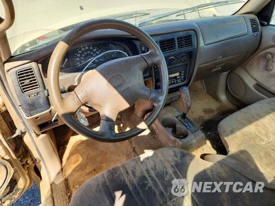 Zdjęcie 8 z 12 samochodu: 2004 TOYOTA TACOMA BASE VIN:5TENL42N64Z398866 - miniatura